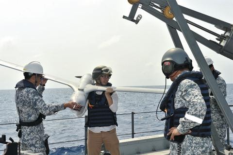 Cảnh sát biển Việt Nam trang bị UAV hiện đại của Mỹ