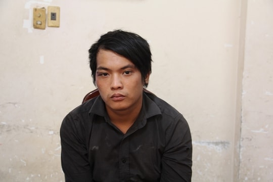 Ngáo đá, đâm trọng thương sỹ quan Quân đội