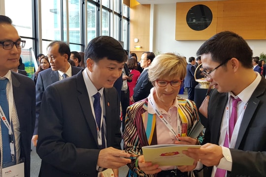 Đoàn công tác tỉnh Nghệ An tham dự Hội nghị Hợp tác phi tập trung Việt Nam - Pháp