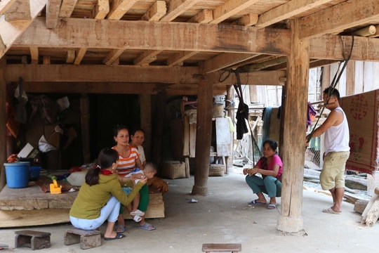 Gia cảnh khó khăn của 4 nạn nhân trong vụ sập bờ rào ở Kỳ Sơn