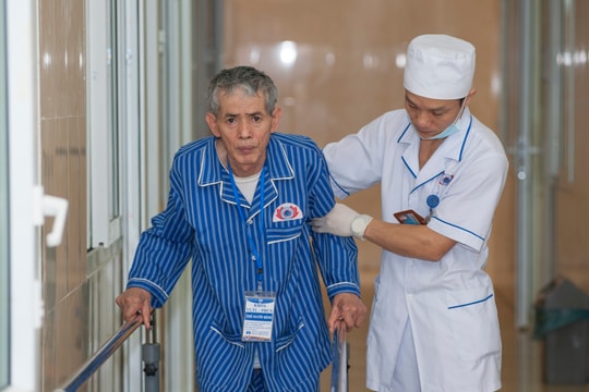 Điều trị thoát vị đĩa đệm cột sống bằng phục hồi chức năng