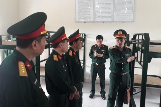 Đoàn công tác Bộ Tổng tham mưu thăm và kiểm tra tại Sư đoàn 324