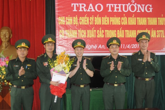 Thưởng nóng chuyên án bắt ông trùm người Lào mang 20.000 viên ma túy tổng hợp vào Việt Nam