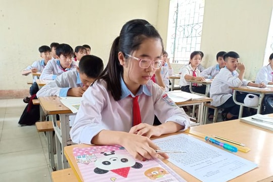 Xúc động hình ảnh người mẹ trong bức thư viết về người hùng của nữ sinh lớp 7