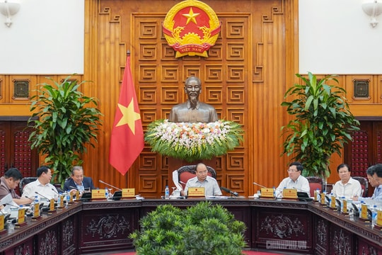 Thường trực Chính phủ họp bàn gỡ vướng cho dòng chảy kinh tế
