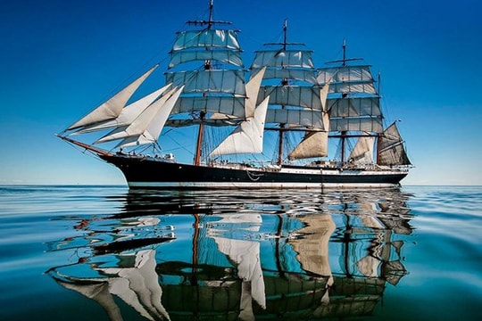 Estonia chặn tàu huấn luyện của Nga; Trump giữ nguyên trừng phạt nhằm vào Triều Tiên