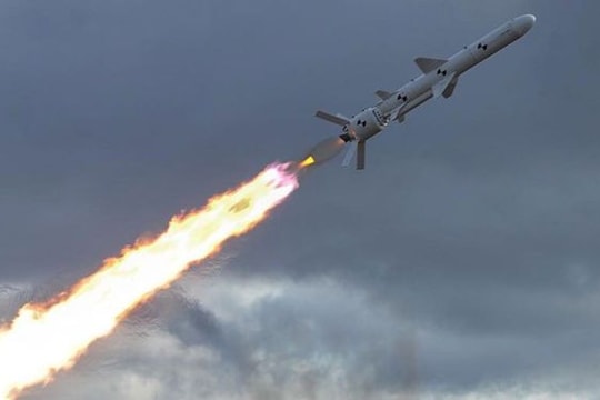 Tướng Ukraina kêu gọi tạo ra các tên lửa có khả năng “bay tới Urals“