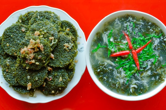 Về biển Quỳnh thưởng thức món bánh rau cạo độc đáo