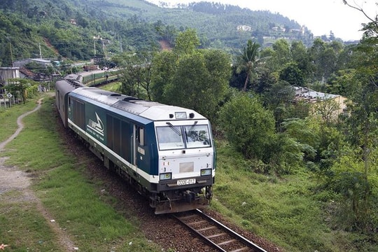 Nâng cấp các công trình thiết yếu tuyến đường sắt Hà Nội - Vinh