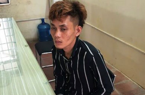 Gã trai đâm chết bạn gái vì ghen tuông