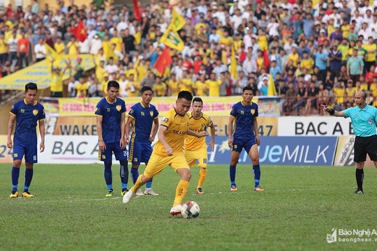 Tiền vệ Khắc Ngọc: Ngày trở lại Đội tuyển Việt Nam không còn xa