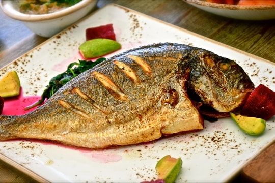 Những bộ phận của cá bạn không nên ăn