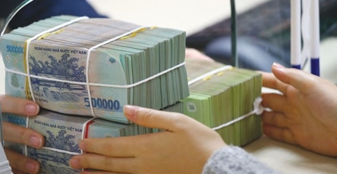 Tiền lương của cán bộ công chức: Cần “phá” ra làm lại?