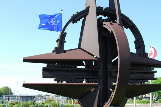 Cựu quan chức Lầu Năm Góc: NATO chưa làm đủ mọi việc để Nga “khiếp đảm”