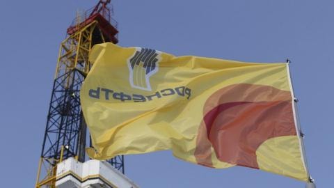 Nga bị tố mua dầu của Venezuela