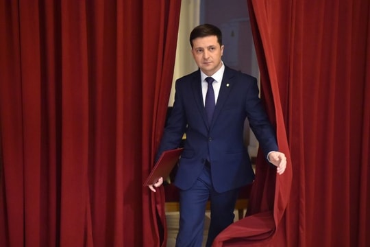 Ứng cử viên Tổng thống Ukraine Volodymyr Zelensky: Có một vai diễn bước ra đời thật