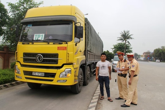 Nghệ An: Xử lý tận gốc tình trạng ô tô chở quá khổ, quá tải