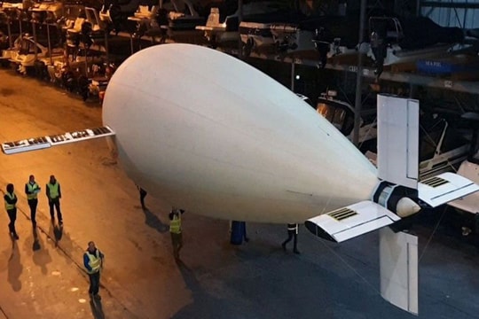 Máy bay “nhẹ hơn không khí” cất cánh thử nghiệm