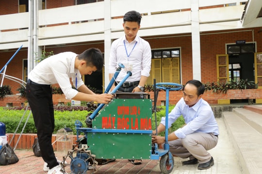 Trường THPT Quỳnh Lưu 4 đạt giải đặc biệt cuộc thi sáng tạo Thanh thiếu niên, Nhi đồng