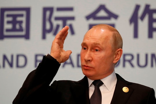 Nga muốn cấp quốc tịch cho tất cả công dân Ukraine; Cảnh sát Sri Lanka đột kích hang ổ phiến quân