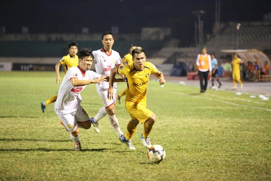 Vòng 7 V.League: HAGL mất điểm, SLNA vẫn đứng top 3 