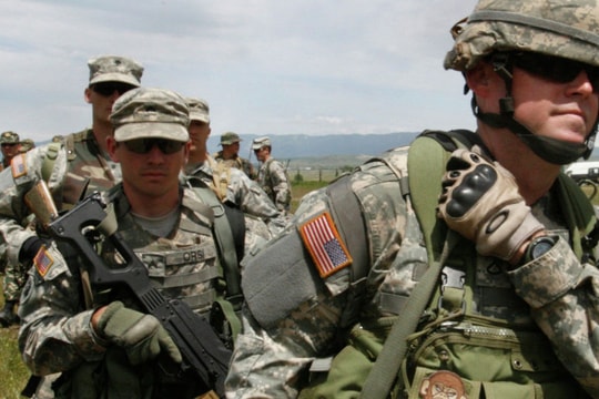 Bộ trưởng Quốc phòng Ba Lan tuyên bố thỏa thuận với Hoa Kỳ về việc tăng quân đồn trú