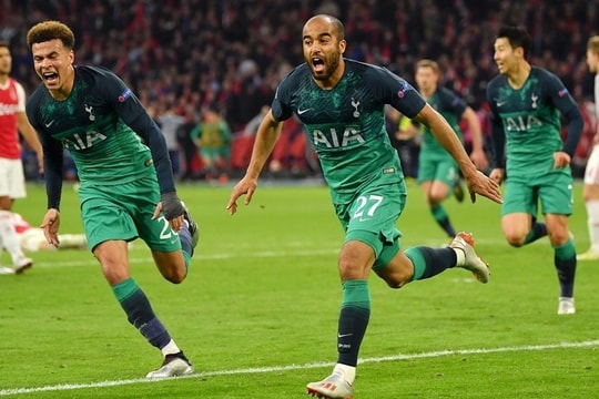 Tottenham ngược dòng ngoạn mục để tiến vào chung kết