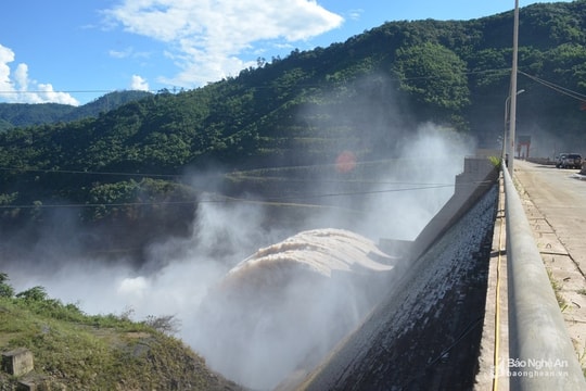 Ngành điện cần quan tâm giải quyết dứt điểm kiến nghị của cử tri