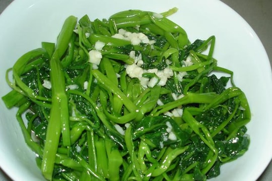 Ăn rau muống như thế nào để ngừa ung thư?