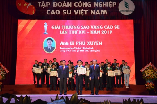  Tập đoàn Công nghiệp Cao su Việt Nam vinh danh thanh niên tiên tiến làm theo lời Bác