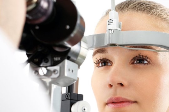 Những điều cần biết để ngăn chặn sớm lão hóa cho đôi mắt