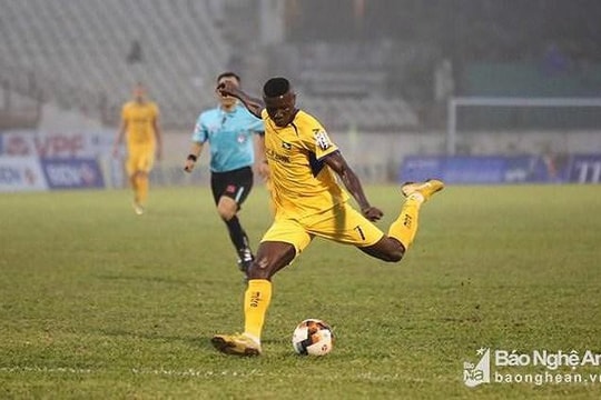 Những điểm nóng trong trận Hải Phòng - SLNA