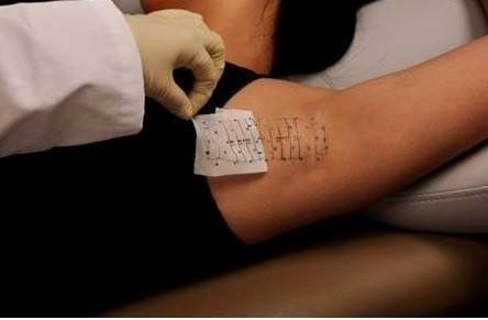 Cách loại bỏ mùi hôi do 'viêm cánh' gây ám ảnh