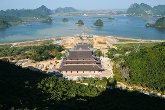 Chính phủ Việt Nam quan tâm, bảo đảm quyền thực hành tín ngưỡng, tôn giáo của kiều bào