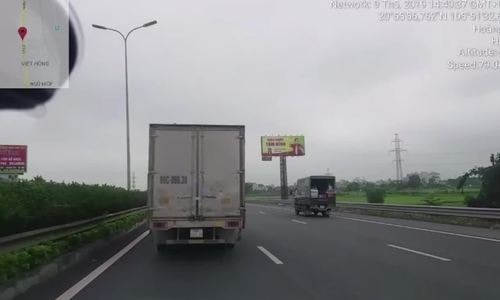 Bị phạt 2,5 triệu đồng vì 'phớt lờ' tín hiệu xe ưu tiên trên cao tốc