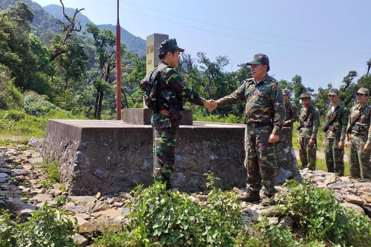 Nghệ An: Chi trả trợ cấp 1 lần cho 15 chuyên gia làm việc tại Lào và Campuchia