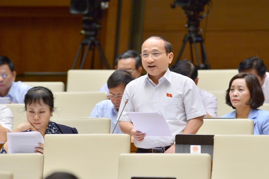 Phó Trưởng đoàn ĐBQH Nghệ An: Cần quy định rõ đối tượng được miễn, giảm học phí