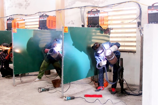 Những cái khó của trung tâm giáo dục nghề nghiệp - giáo dục thường xuyên