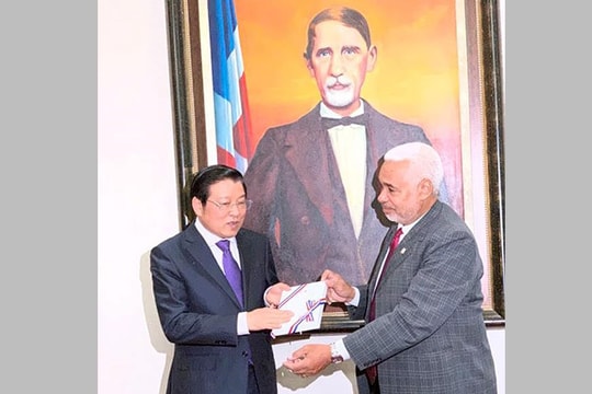 Các nhà lãnh đạo Dominicana tìm thấy nguồn cảm hứng từ Việt Nam và Chủ tịch Hồ Chí Minh