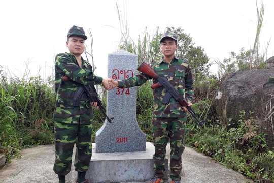 Tuần tra chung Việt Nam – Lào, kiểm tra đường biên, mốc quốc giới