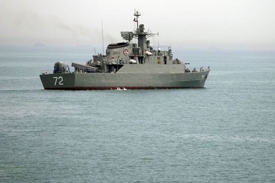 Iran tuyên bố có thể đánh chìm tàu chiến Mỹ bằng vũ khí bí mật