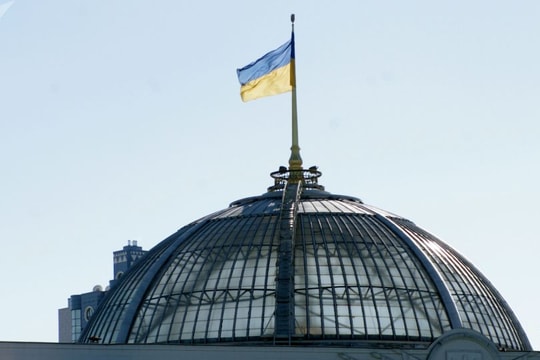 Tổng thống Ukraine chỉ trích các nghị sĩ phá Quốc hội bằng 'trò hề tham nhũng' 