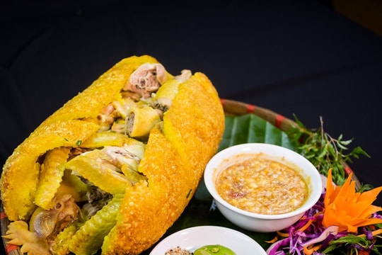 Trẻ em sẽ được ăn gà miễn phí tại 'Gà Thanh Chương' trong ngày Tết Thiếu nhi