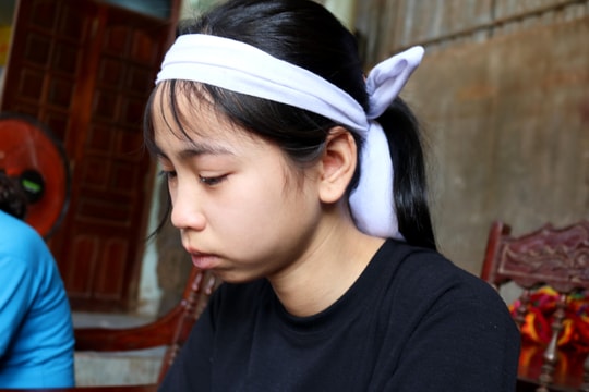 Hoàn cảnh đáng thương của nữ sinh lớp 9 ở Nghệ An mồ côi cả bố lẫn mẹ