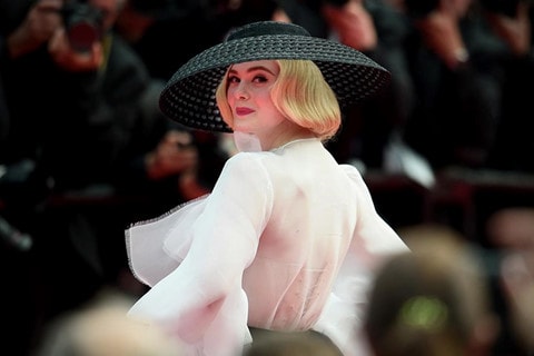 Những thiết kế lộng lẫy, tinh xảo đẹp nhất lịch sử thảm đỏ Cannes