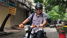 Cát-xê cao nhất nhì showbiz, danh hài Xuân Hinh vẫn giản dị bất ngờ