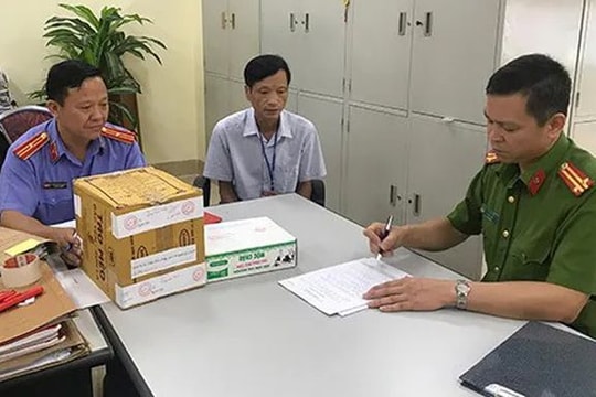 Mang mìn tự chế đến nhà dân rồi kích nổ vì không đòi được nợ