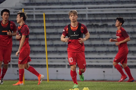 Thầy Park giải cứu Công Phượng; Báo chí Thái Lan sốt ruột về phong độ tệ hại của hàng công đội tuyển