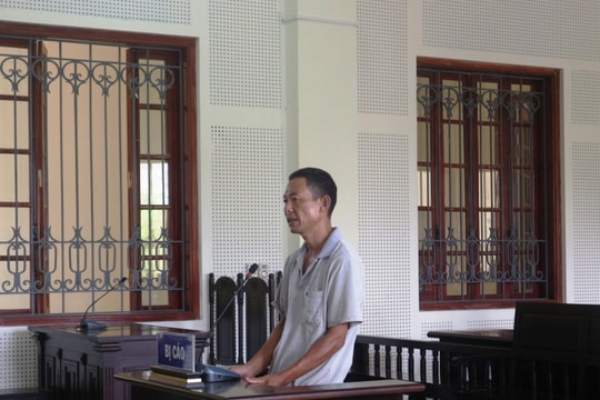 Nỗi niềm của người đàn ông góa vợ tại phiên tòa xét xử cháu