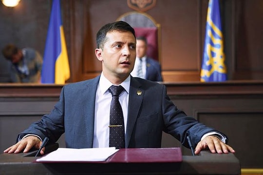 Ông Zelensky tuyên bố Ukraine sẽ 'phản ứng cứng rắn' trước các cuộc pháo kích ở Donbass